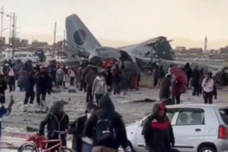 Military cargo plane loaded with cash crashes on highway (VIDEOS)