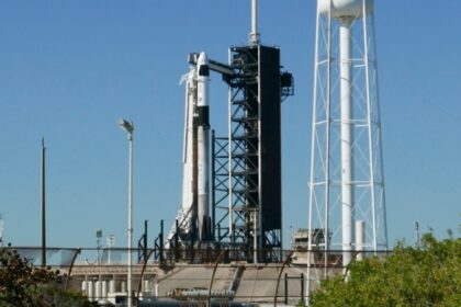 Launch pad problem delays SpaceX flight to replace NASA's stuck astronauts