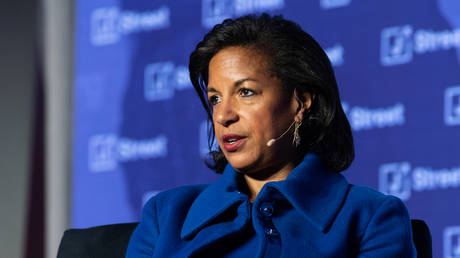 Trump slams black Netflix board member as âracist-