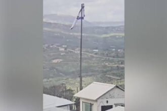 IDF plants flag near UN position, putting peacekeepers at risk  spokesman