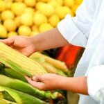 Controversial grocery store move evokes expert's blunt advice: 'If you shuck it, buy it'