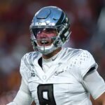Oregons' Dylan Raiola To Make First Start For Ducks Against No. 21 UCLA